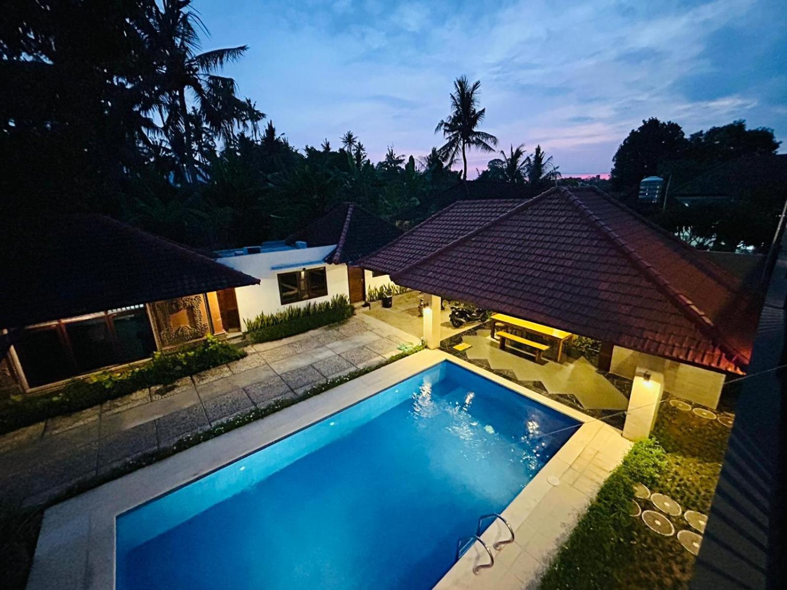 Batuan Village Sukawati  Bagian luar foto